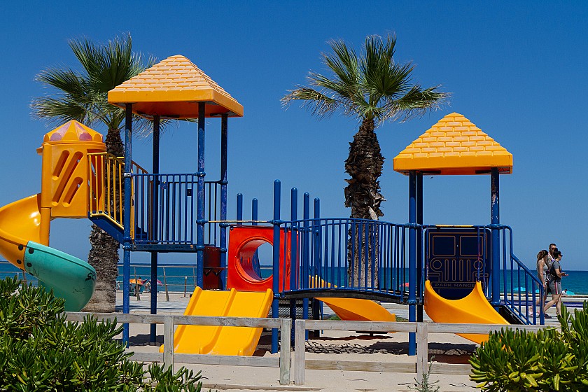 Enjoy the beach - Hotel Castilla Alicante