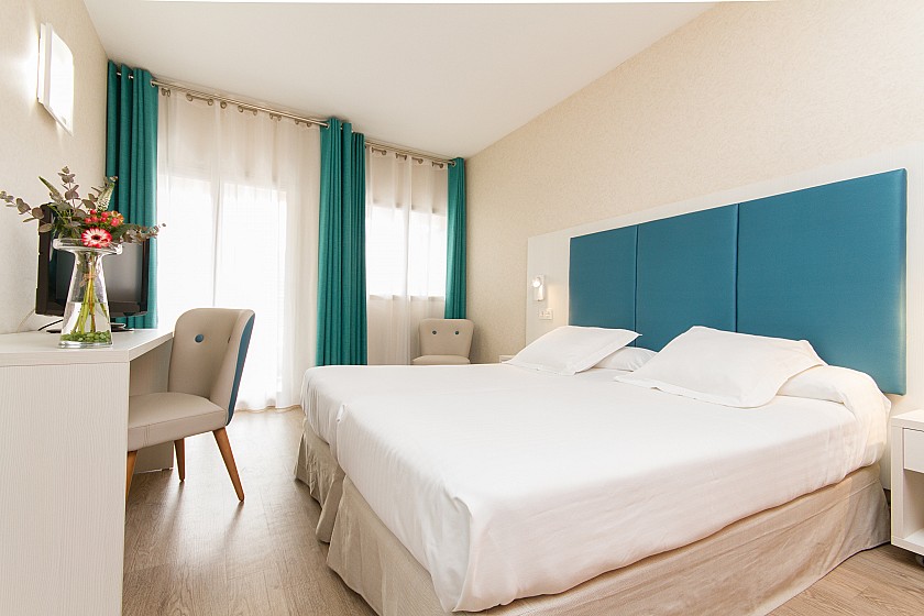 Connected rooms